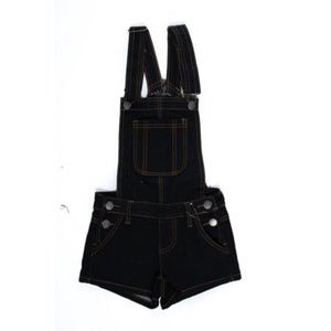 Black suspender